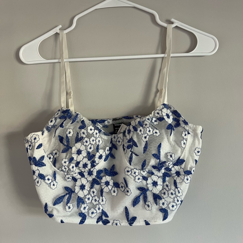 Preowned Shein Blue Floral Tank